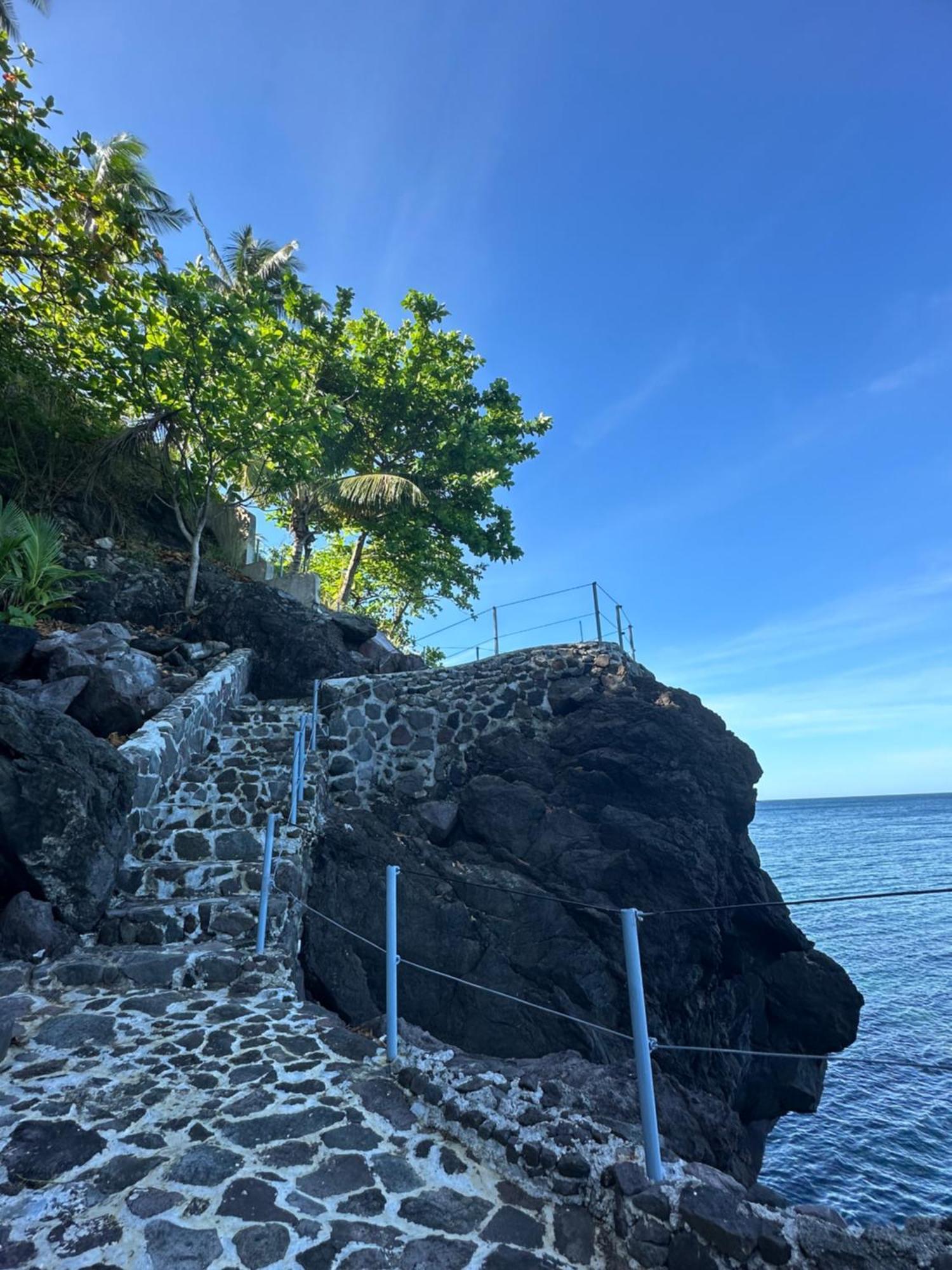 Tongatok Cliff Resort Mambajao Ngoại thất bức ảnh