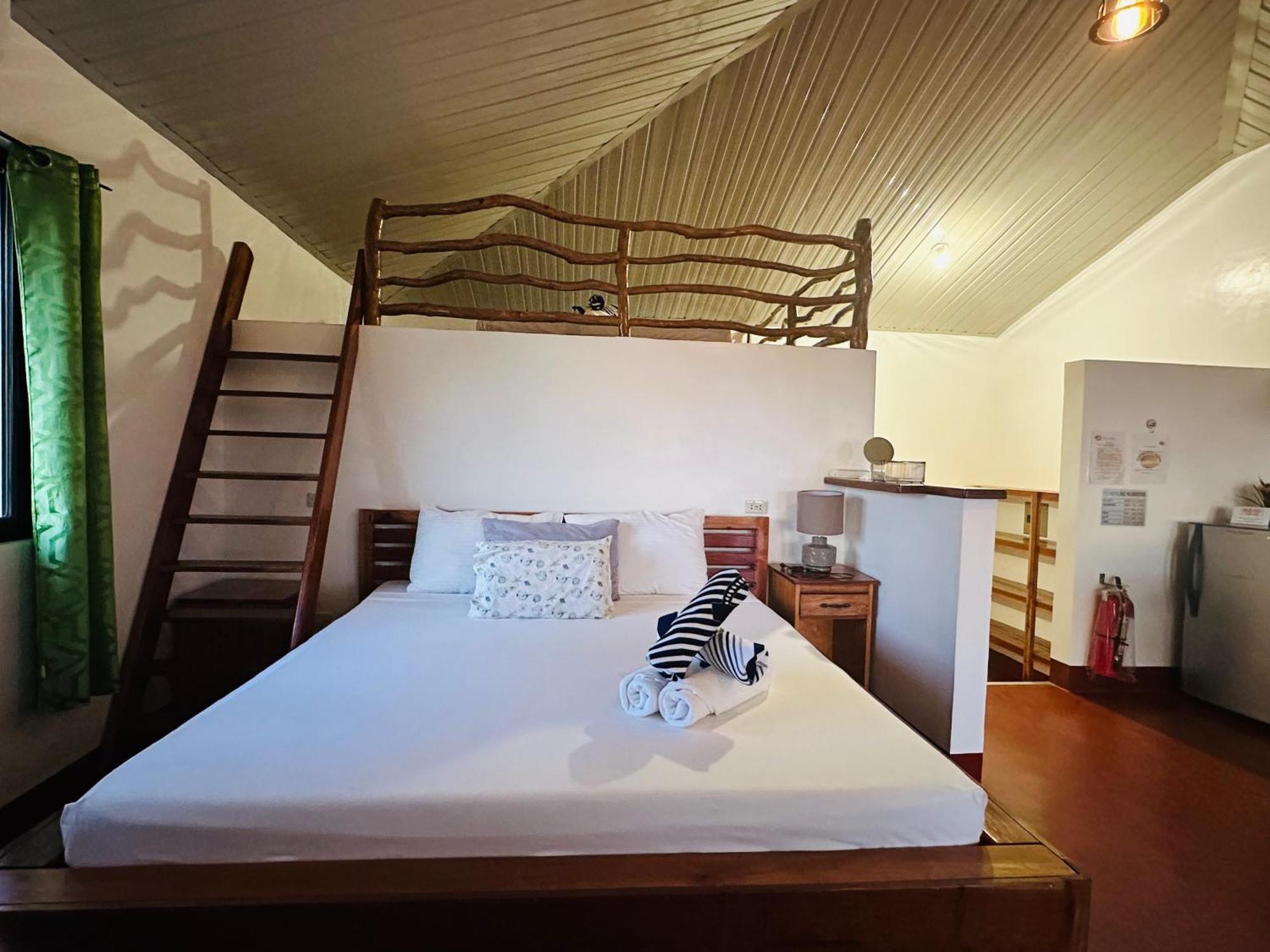 Tongatok Cliff Resort Mambajao Ngoại thất bức ảnh