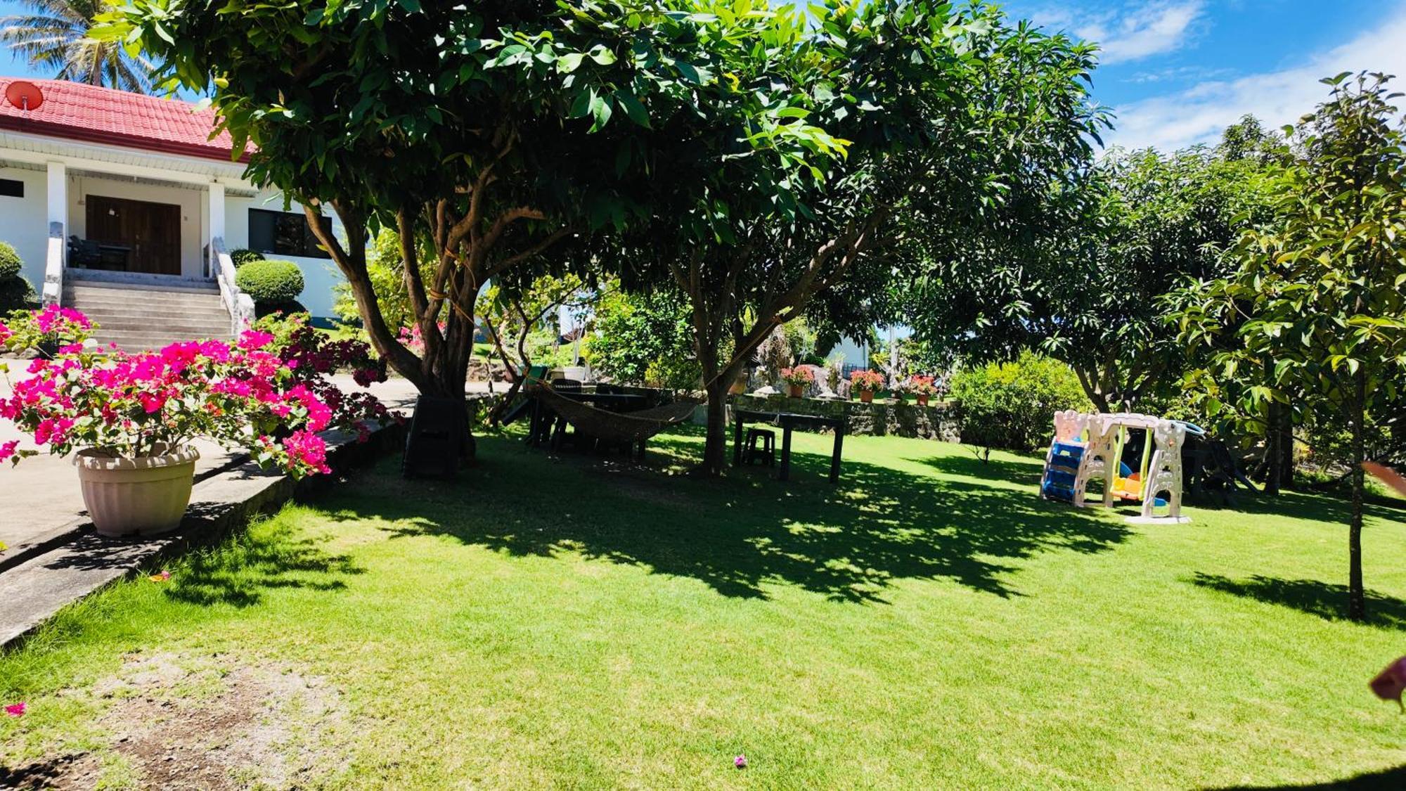 Tongatok Cliff Resort Mambajao Ngoại thất bức ảnh